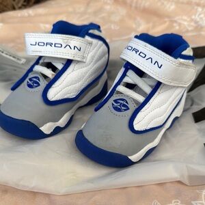 Jordan Kids Sneakers - Blue, White, and Gray